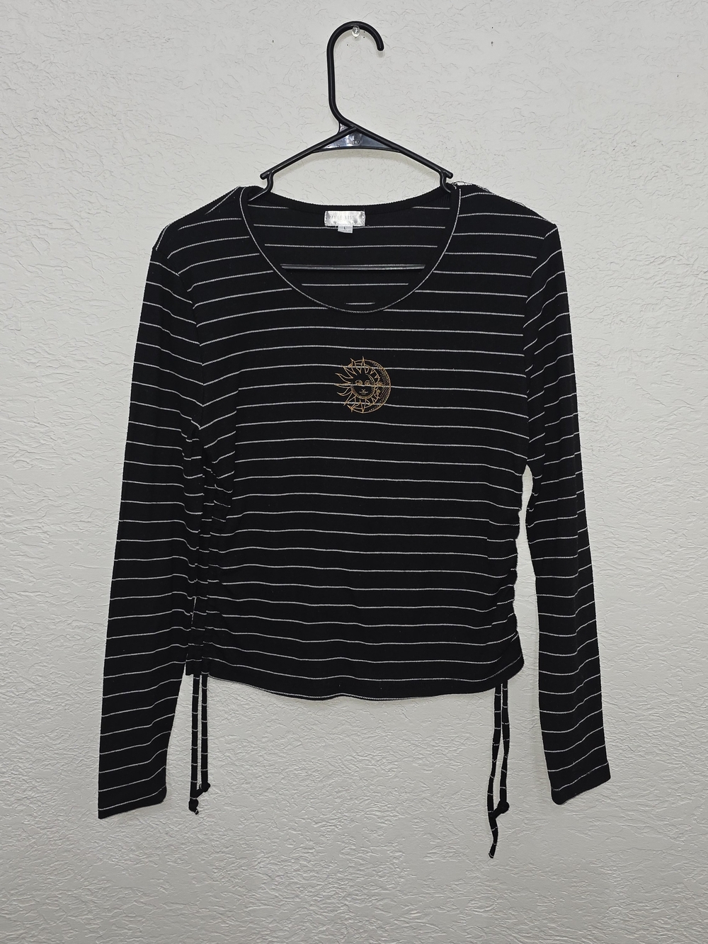 Striped Black Long-Sleeve Top with Gold Sun Motif Orange Kiss Large